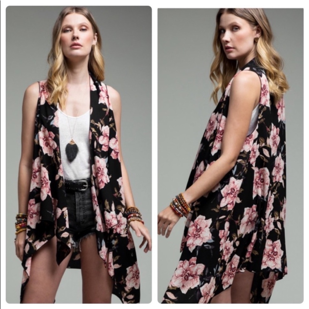 SALE STUNNING FLOWER KIMONO VEST🇺🇸